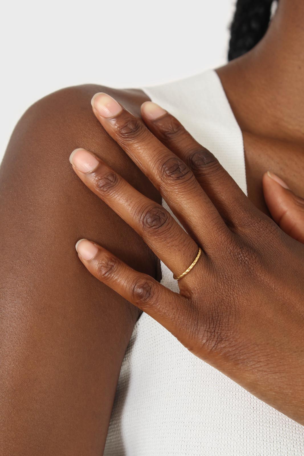 Gold hammered thin band_3