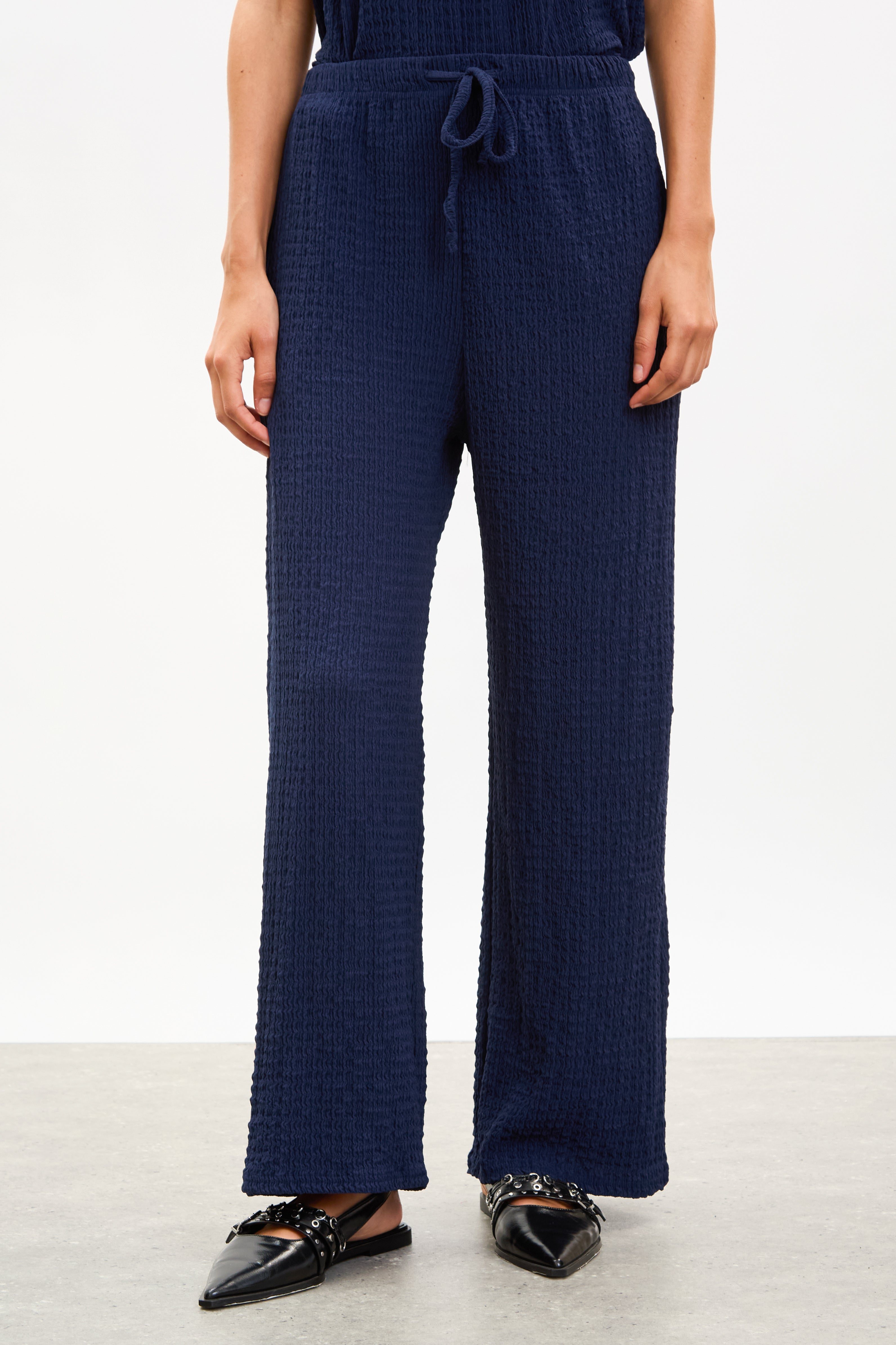 Navy blue textured trousers_1