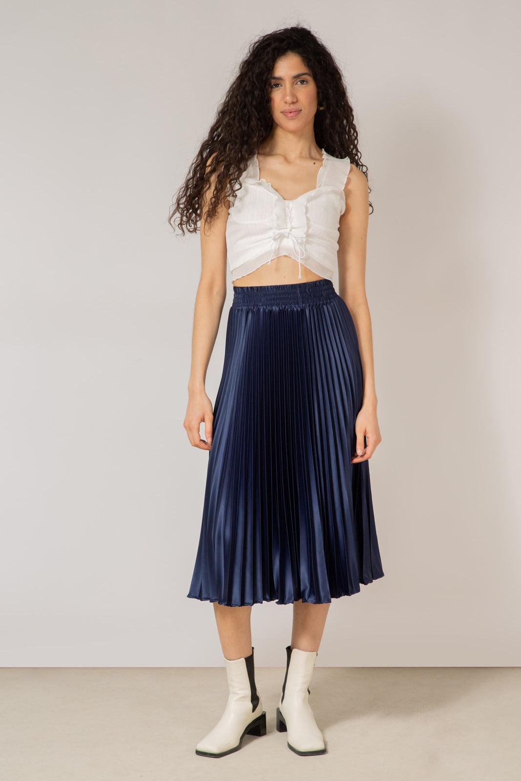 Navy blue satin pleated thick waistband skirt_6