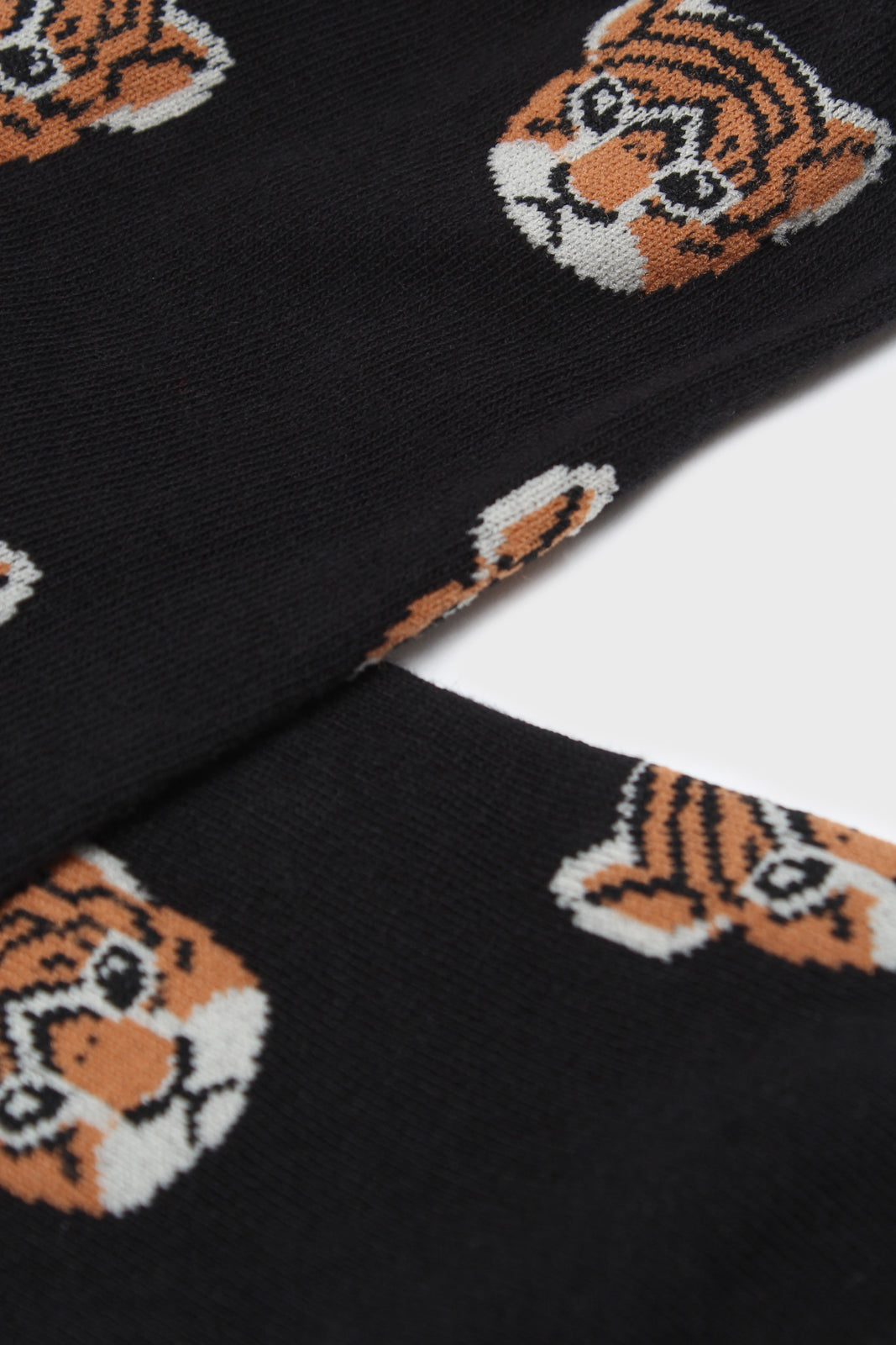 Black 'Zodiac Tiger' socks_4