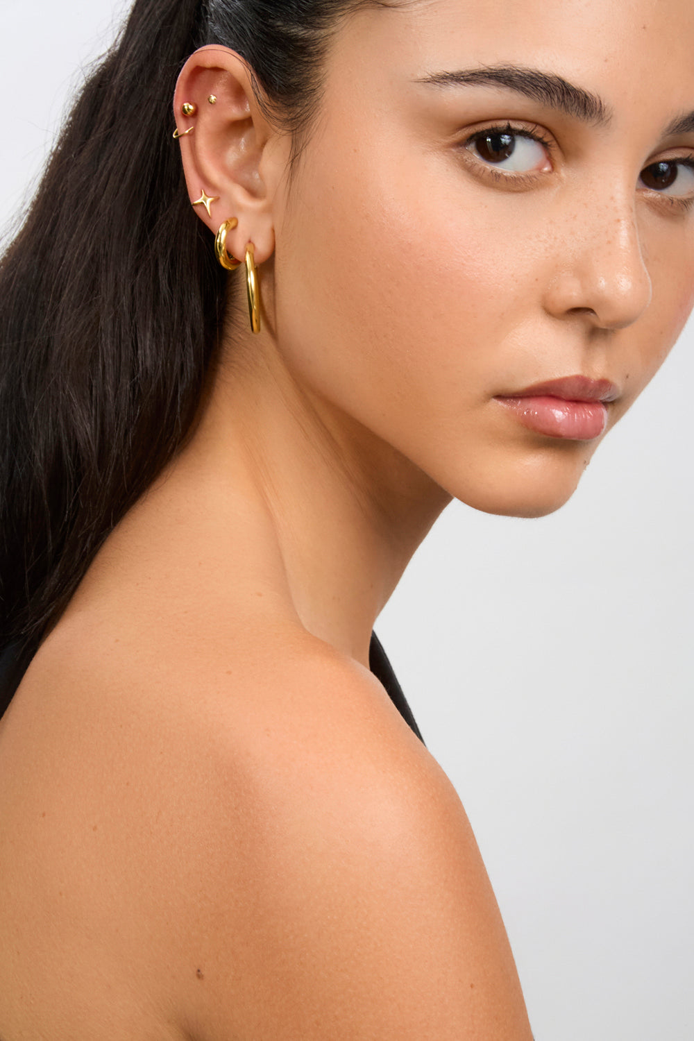 Gold thick sparkle cross stud earrings_4