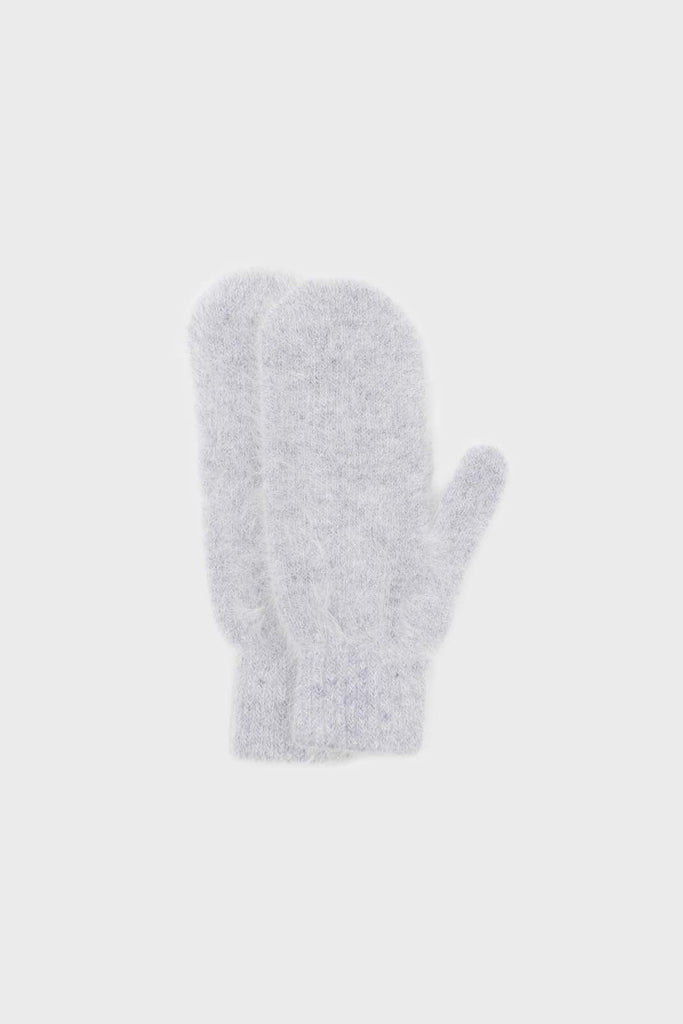 Pale grey mohair mittens_3