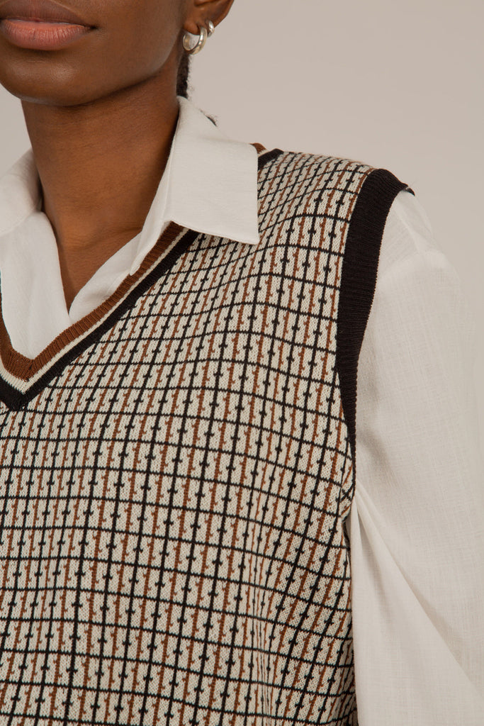 Brown and ivory graphic V neck sweater vest_6