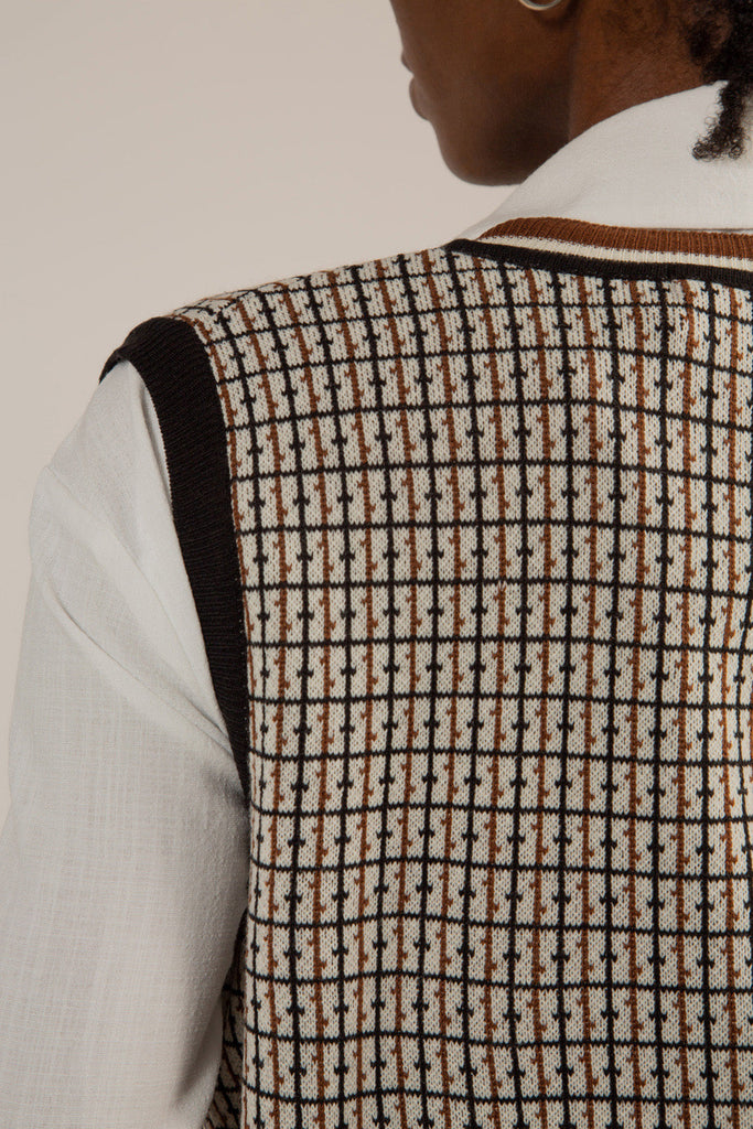 Brown and ivory graphic V neck sweater vest_8