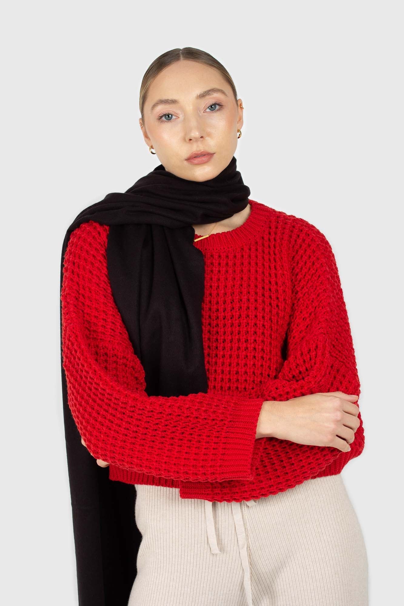 Black ultra soft classic scarf_1