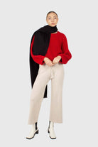 Black ultra soft classic scarf_2