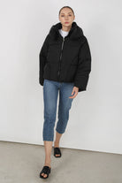 Black thick hooded puffer jacket_8