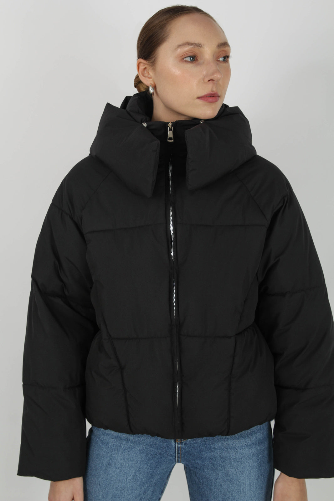 Black thick hooded puffer jacket_5