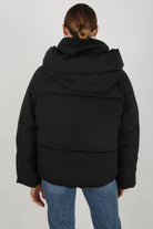 Black thick hooded puffer jacket_6
