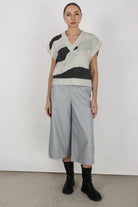 Grey and black intarsia zebra sweater vest_5