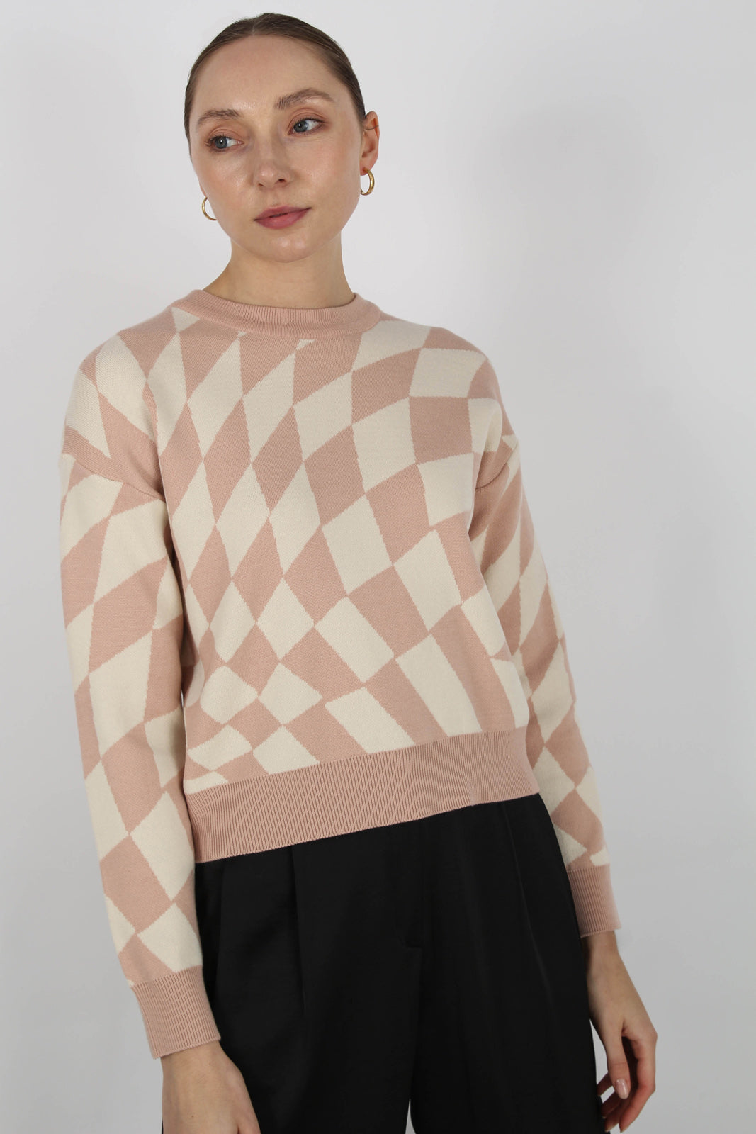 Pink and ivory psychedelic intarsia jumper_6