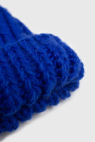 Cobalt blue ribbed black feather pom pom hat_3