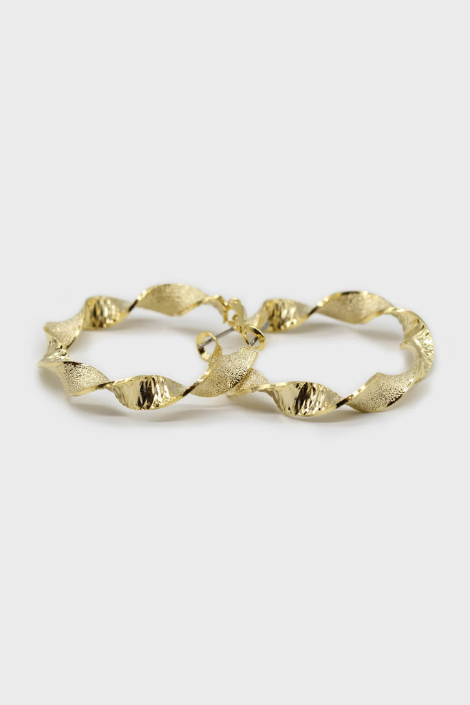 Gold rough smooth twisted hoop earrings_1
