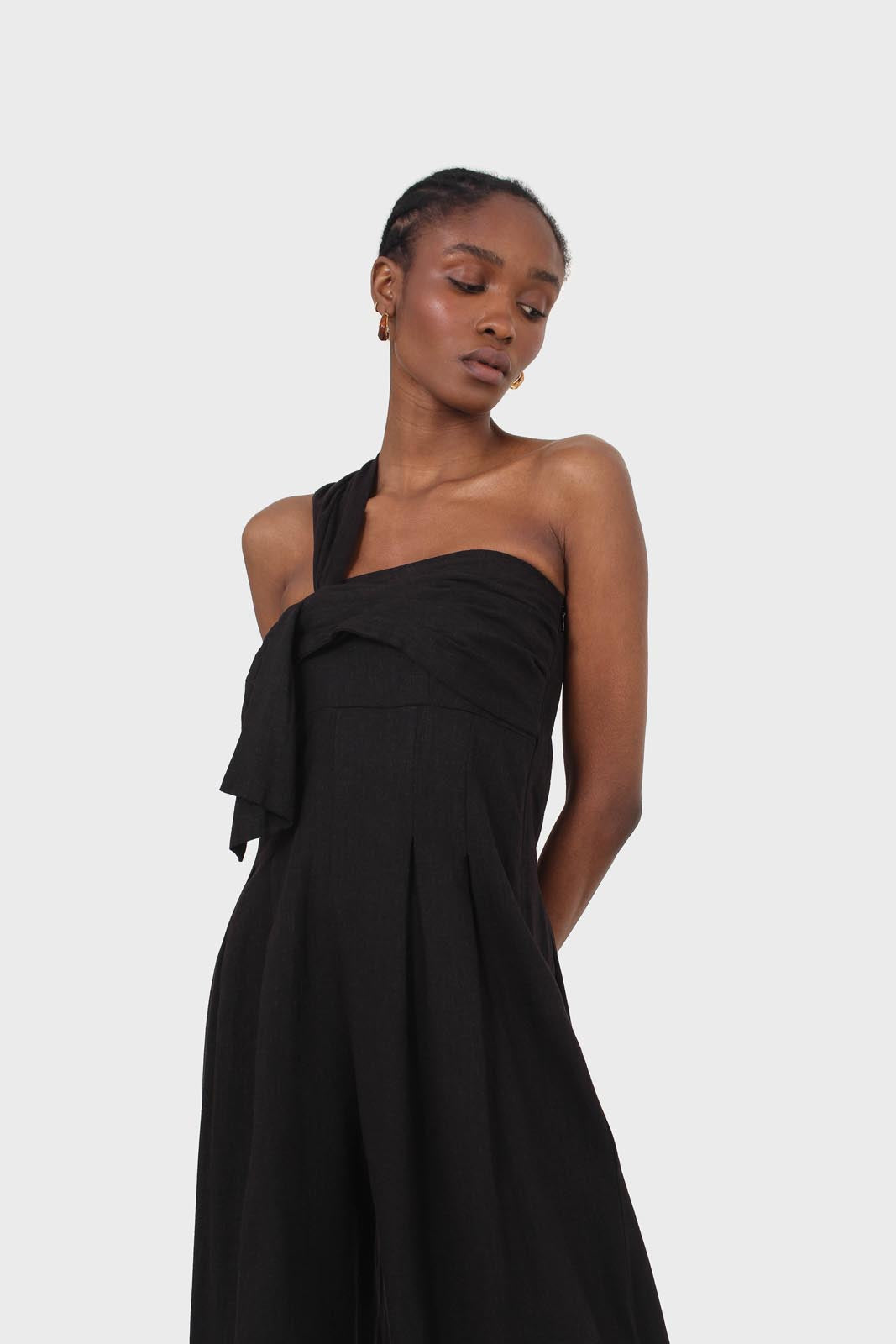 Black one shoulder linen jumpsuit_7