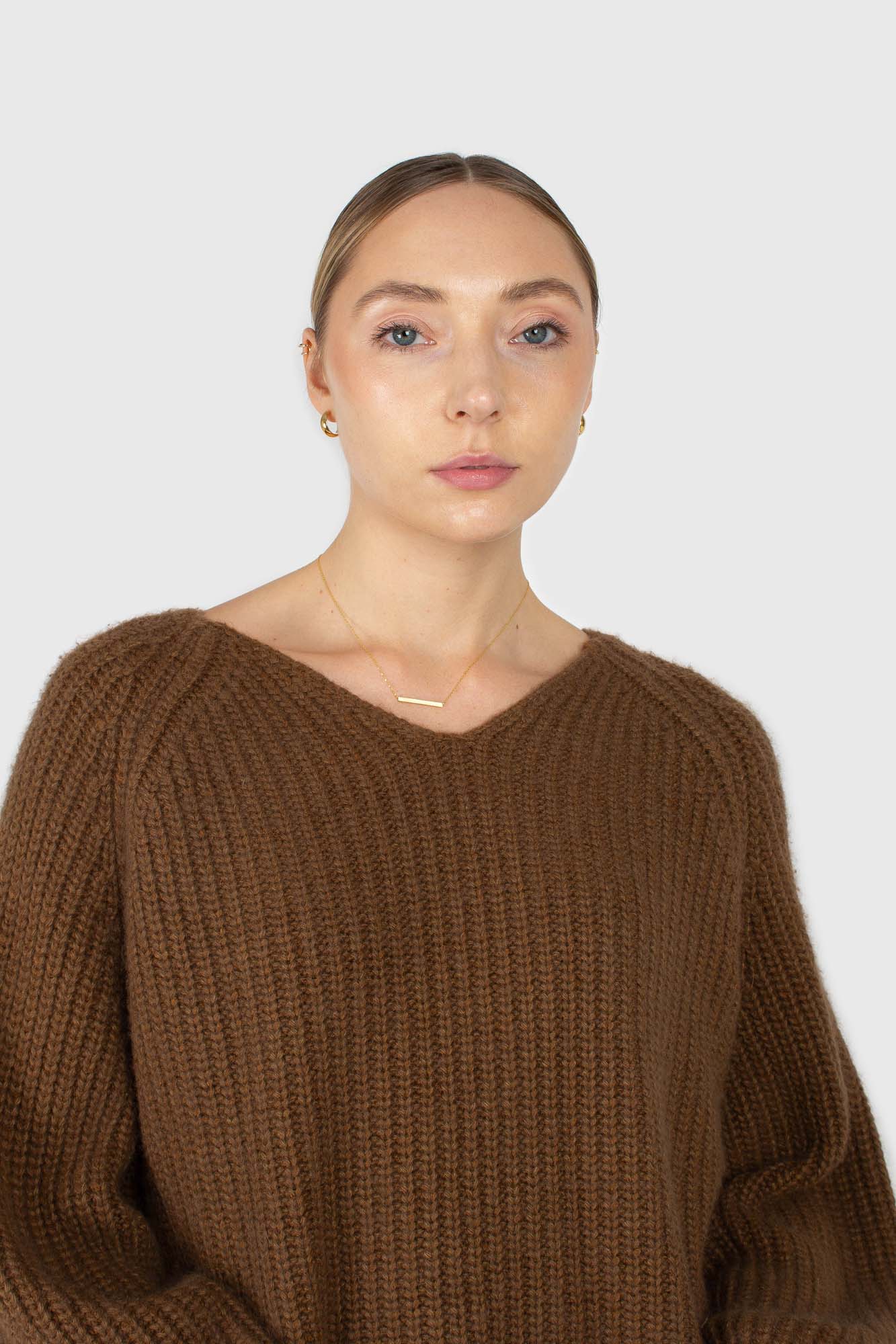 Brown furry angora ribbed V-neck jumper_1