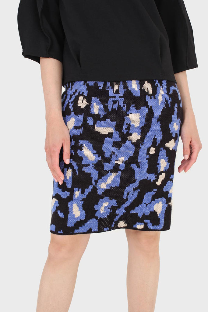 Blue and ivory leopard jacquard knit skirt_1