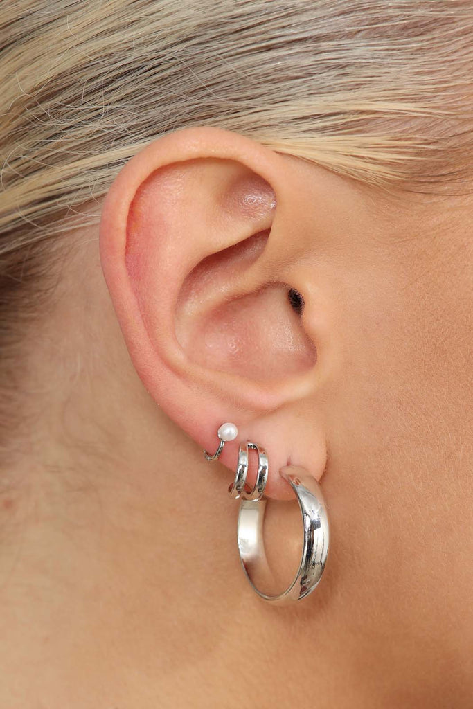 Silver small double lined hoop earrings_2