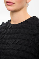 Black textured puff short sleeved top_3