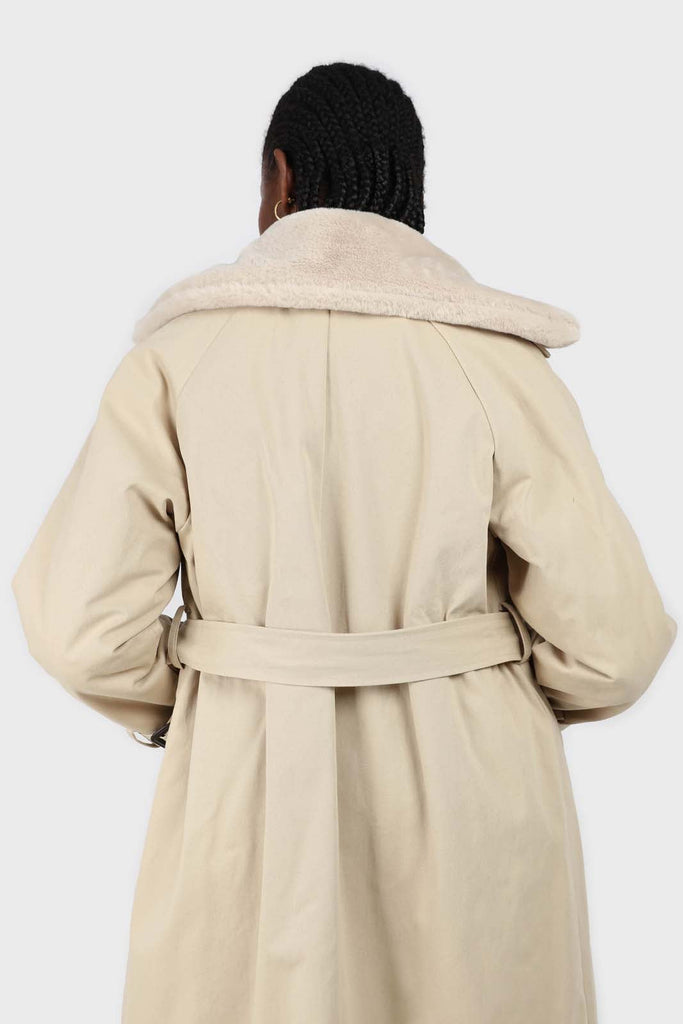 Light beige faux fur collar lined trench coat_7