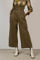 Khaki high waist belted trousers_1