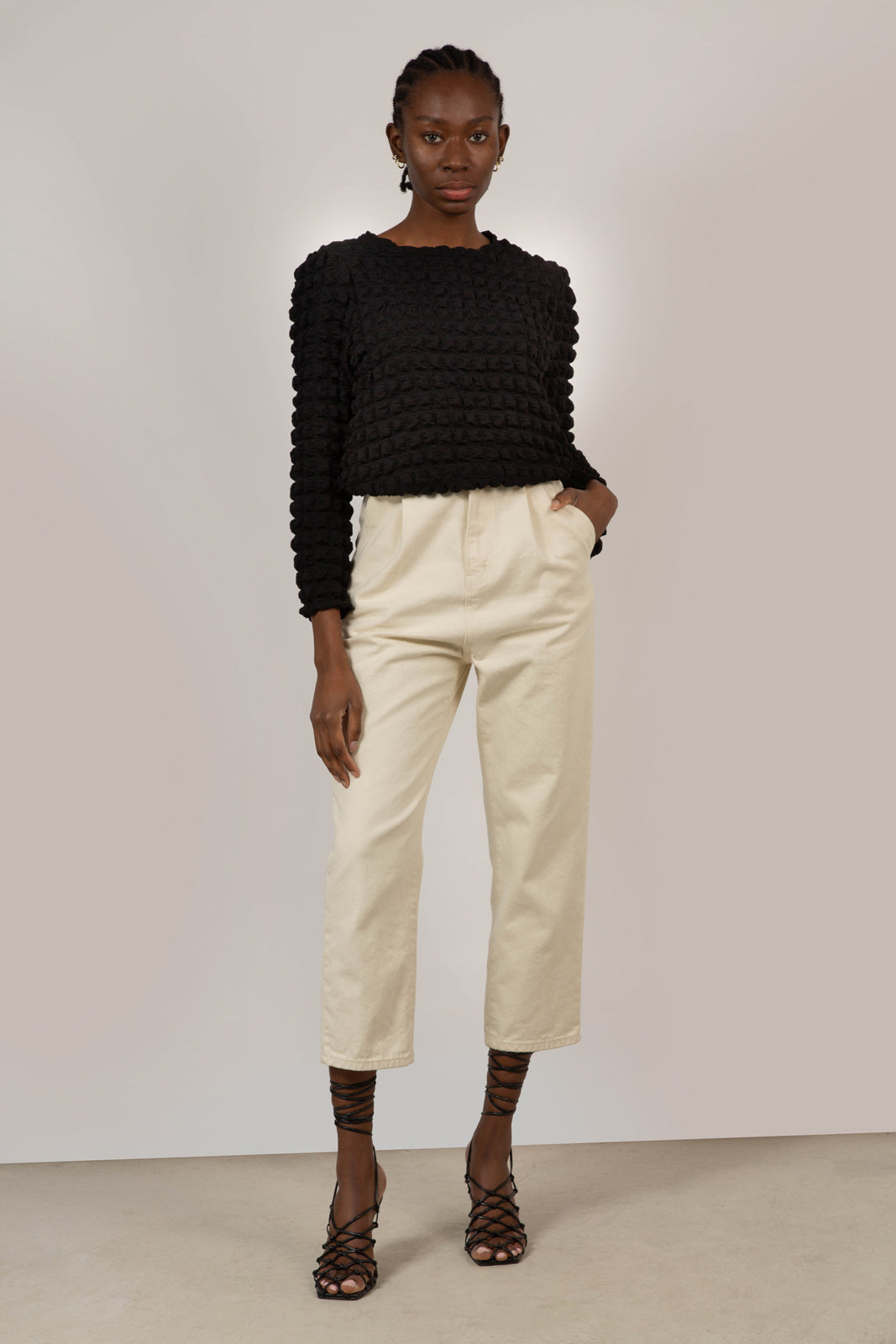 Ivory pleated loose fit jeans - 567_2