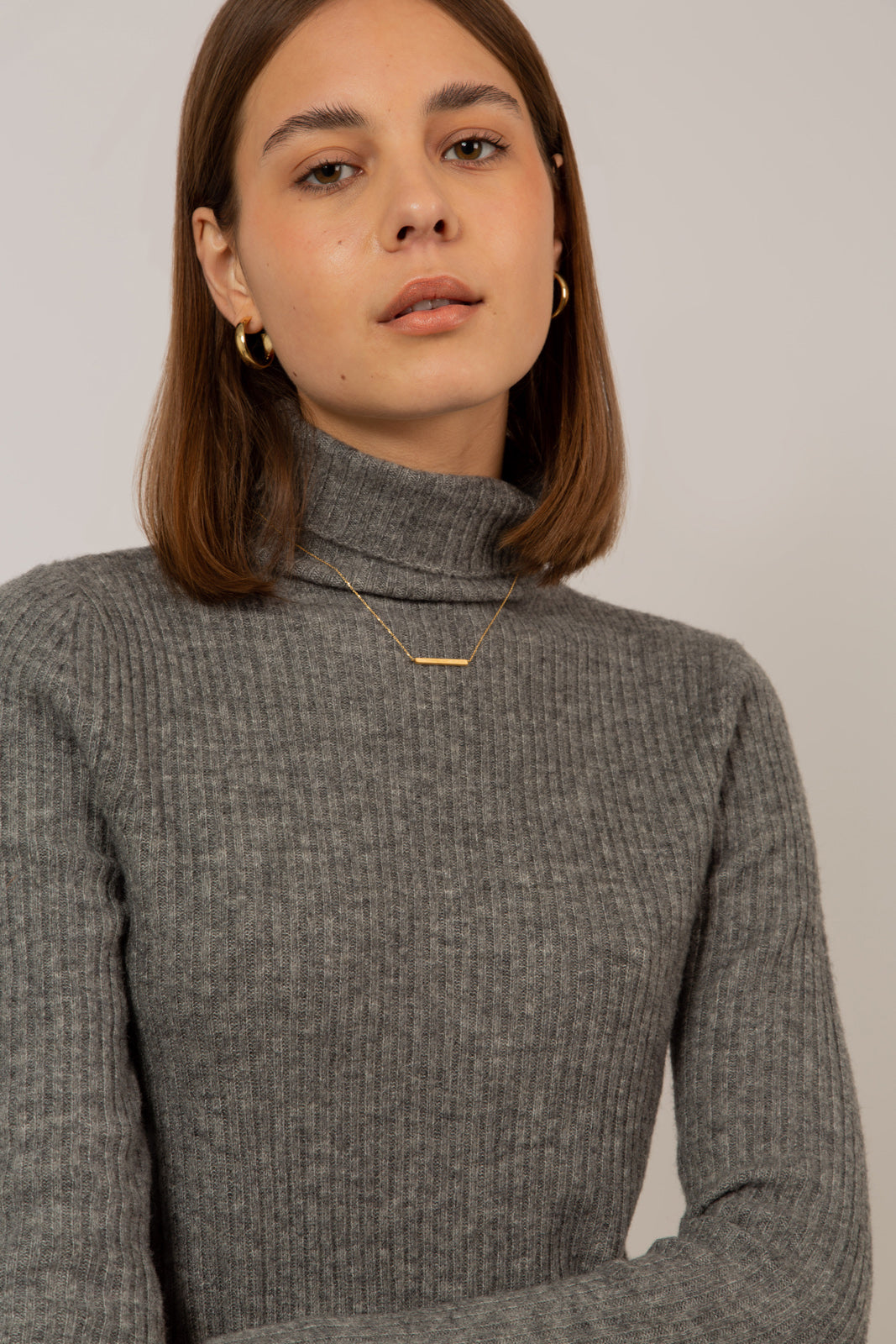 Pale grey ribbed wool blend turtleneck_9