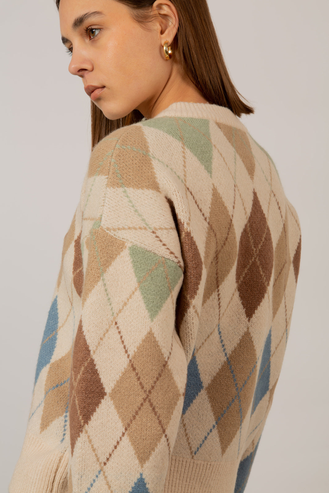 Ivory and khaki argyle cardigan_6