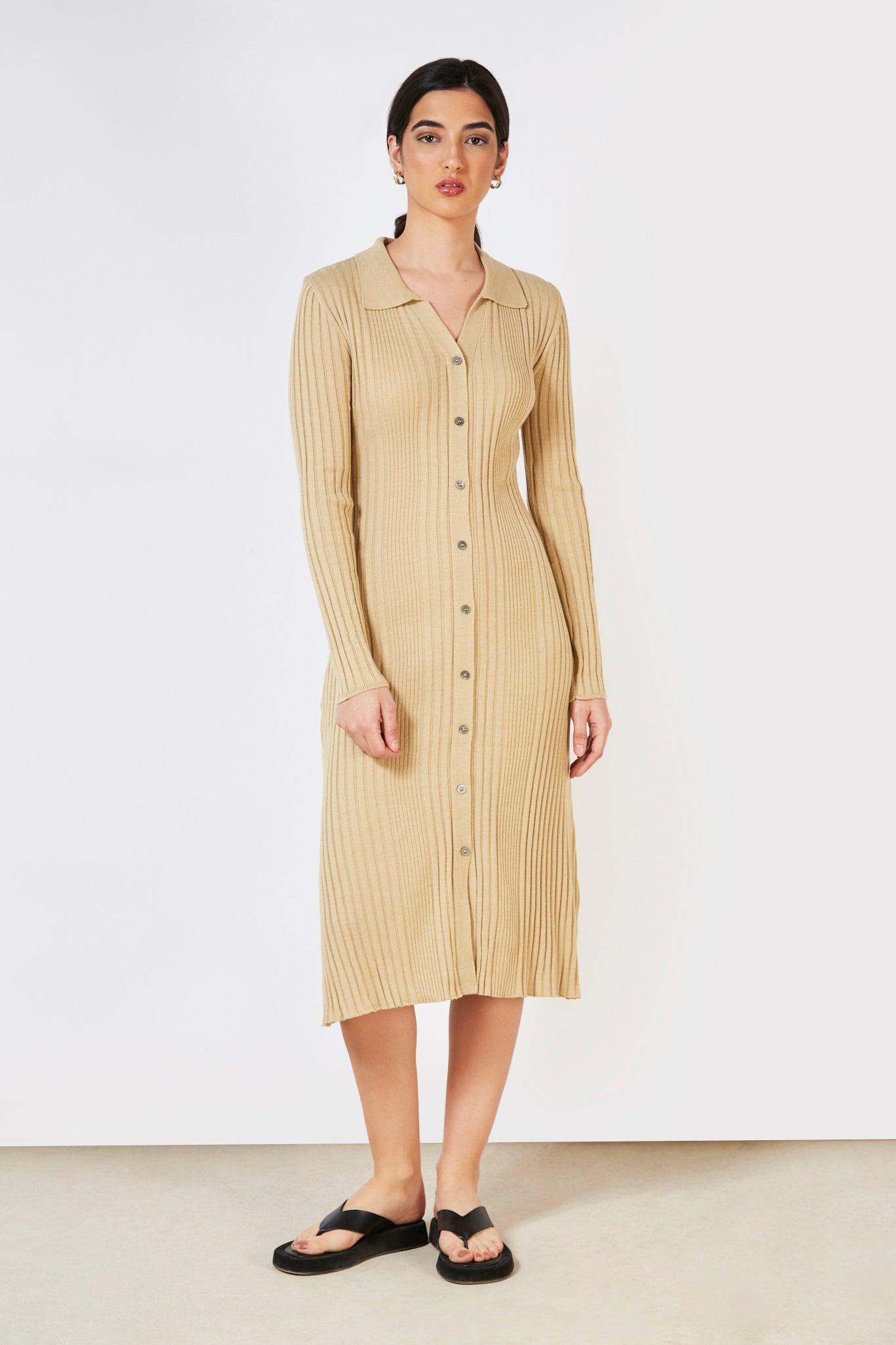 Beige ribbed knit shirt dress_5
