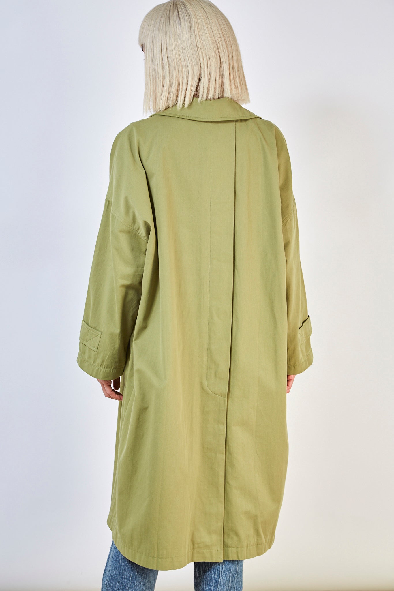 Khaki concealed back button trench coat_9