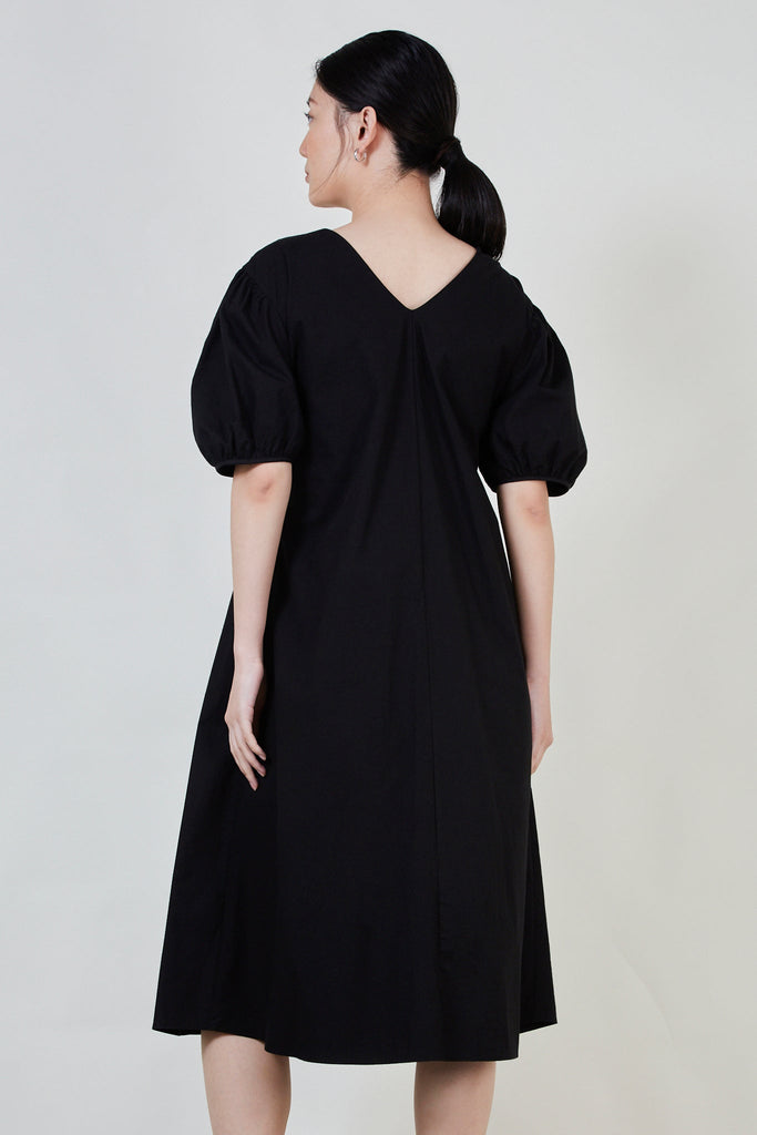 Black ruched seam V neck dress_4