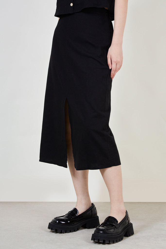 Black slit front skirt_3
