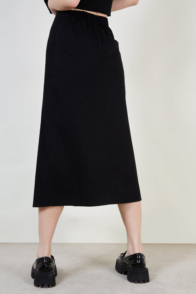 Black slit front skirt_4