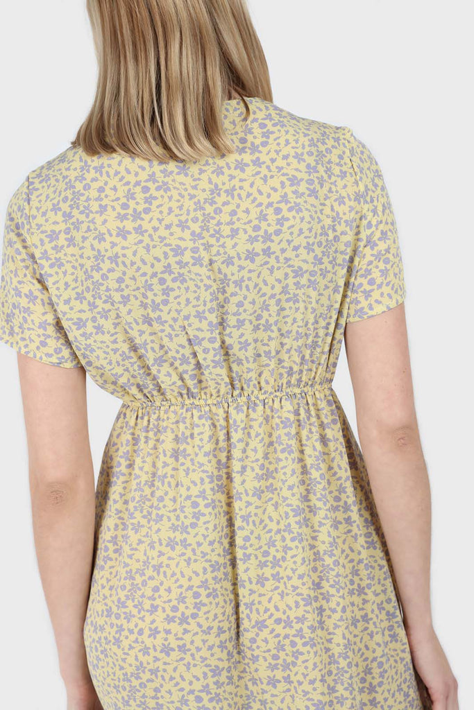 Pale yellow and grey floral V-neck mini dress_5