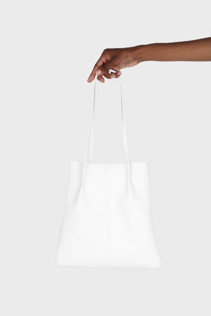 Ivory vegan leather pinched strap tote bag_3