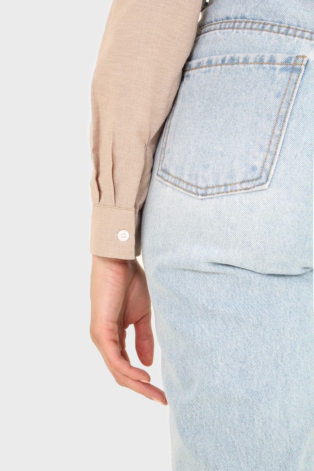 Beige linen plunging tie front shirt_9