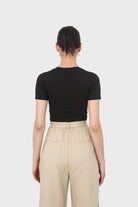 Black fitted cropped tee_6