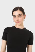 Black fitted cropped tee_2