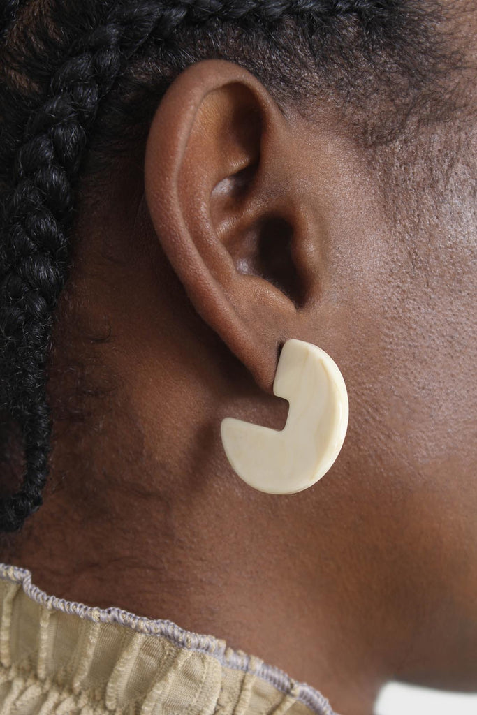 Ivory marble circle earrings_4