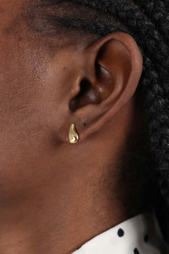 Gold water drop earrings_2