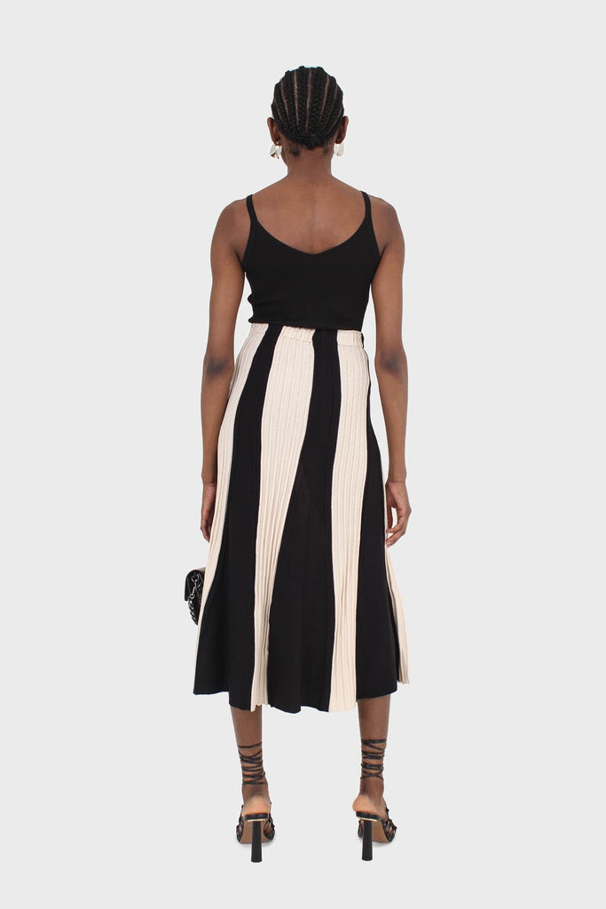 Black and ivory thick stripe flare knit midi skirt_6