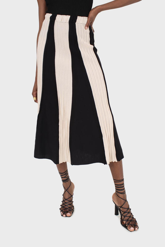Black and ivory thick stripe flare knit midi skirt_2