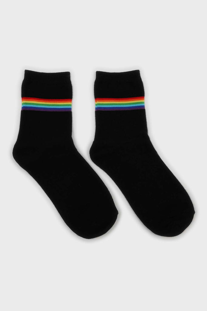 Black rainbow striped ankle socks_4
