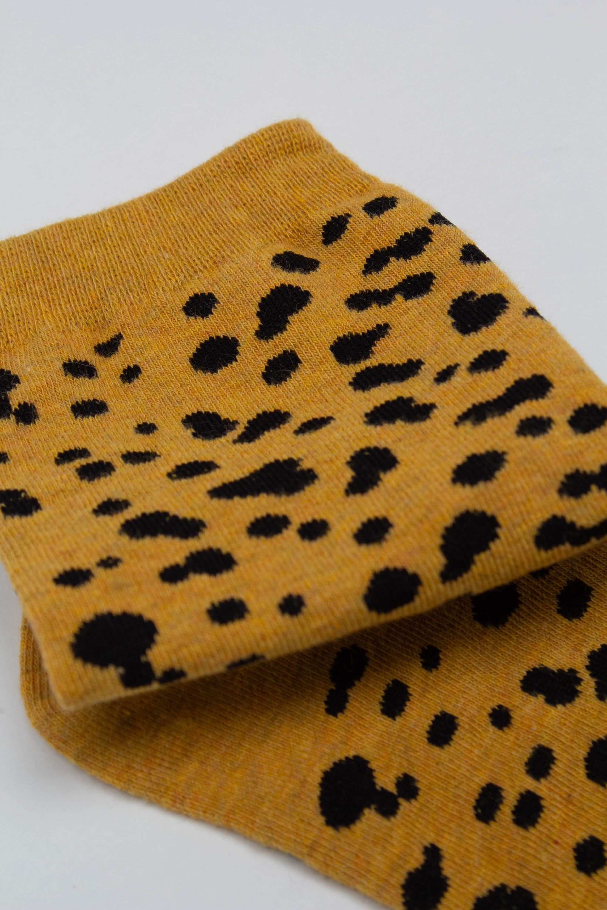 Yellow and black leopard socks_8