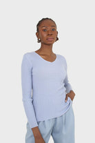 Light blue V-neck ribbed long sleeved knit_6
