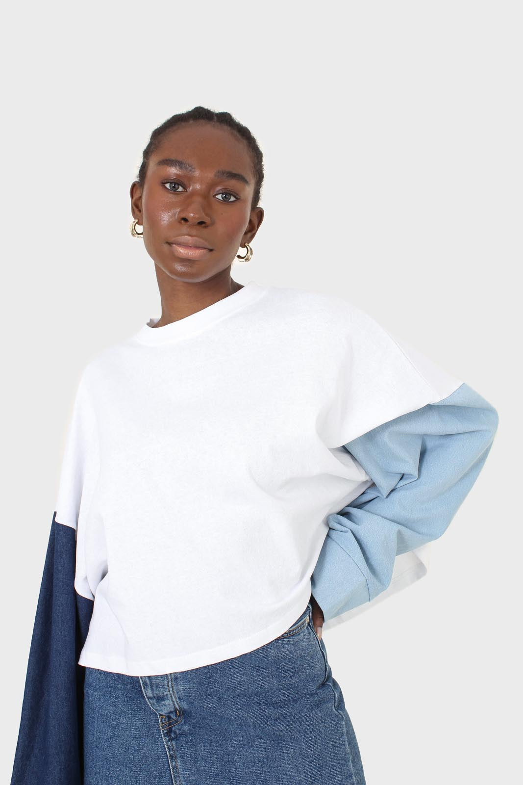 White denim colour block sleeve cropped top_9