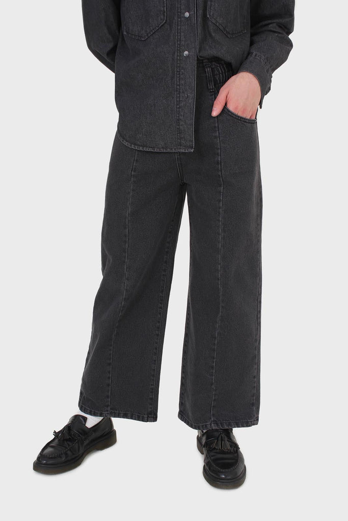 Black wide leg panel front pocket jeans_1