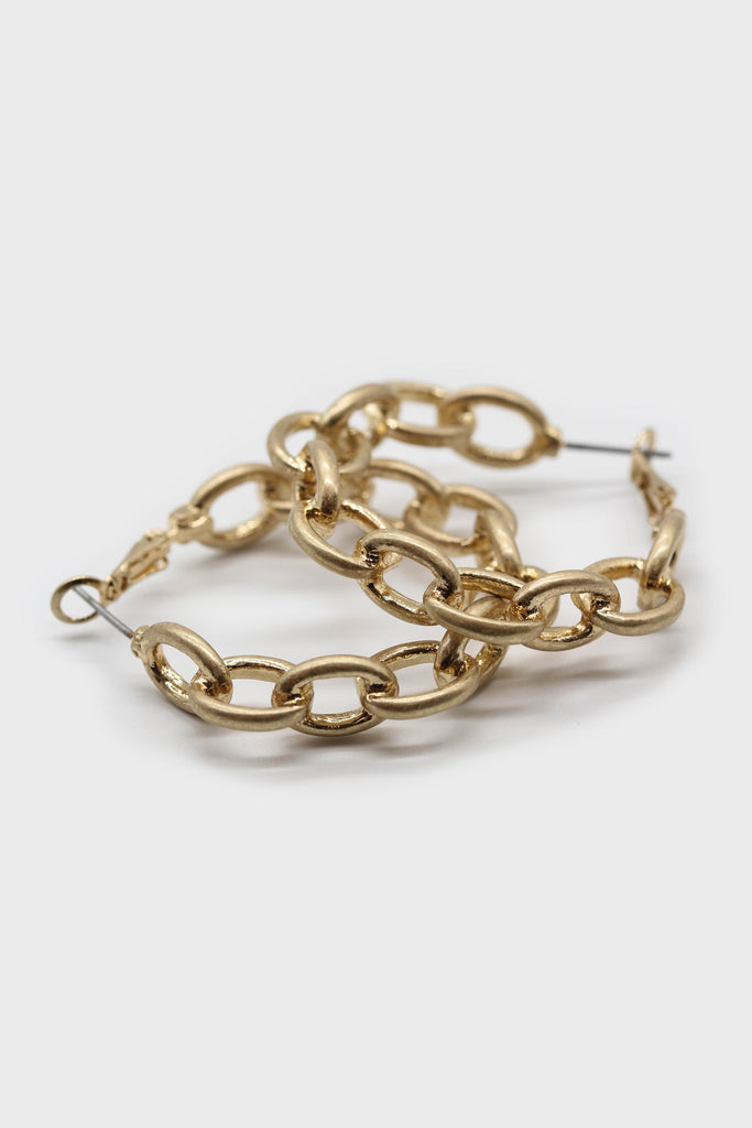 Gold chain link hoop earrings_1