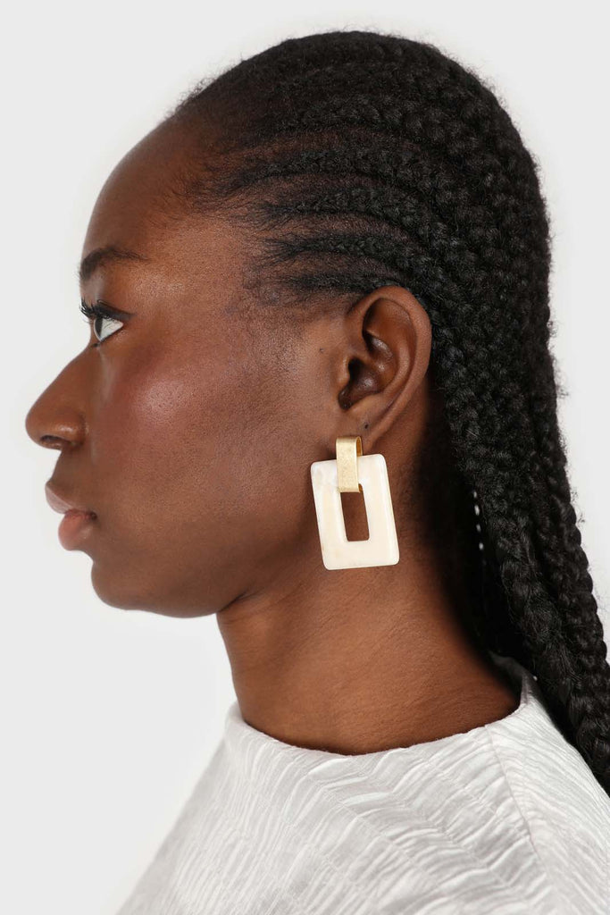 Ivory square gold loop linking earrings_4