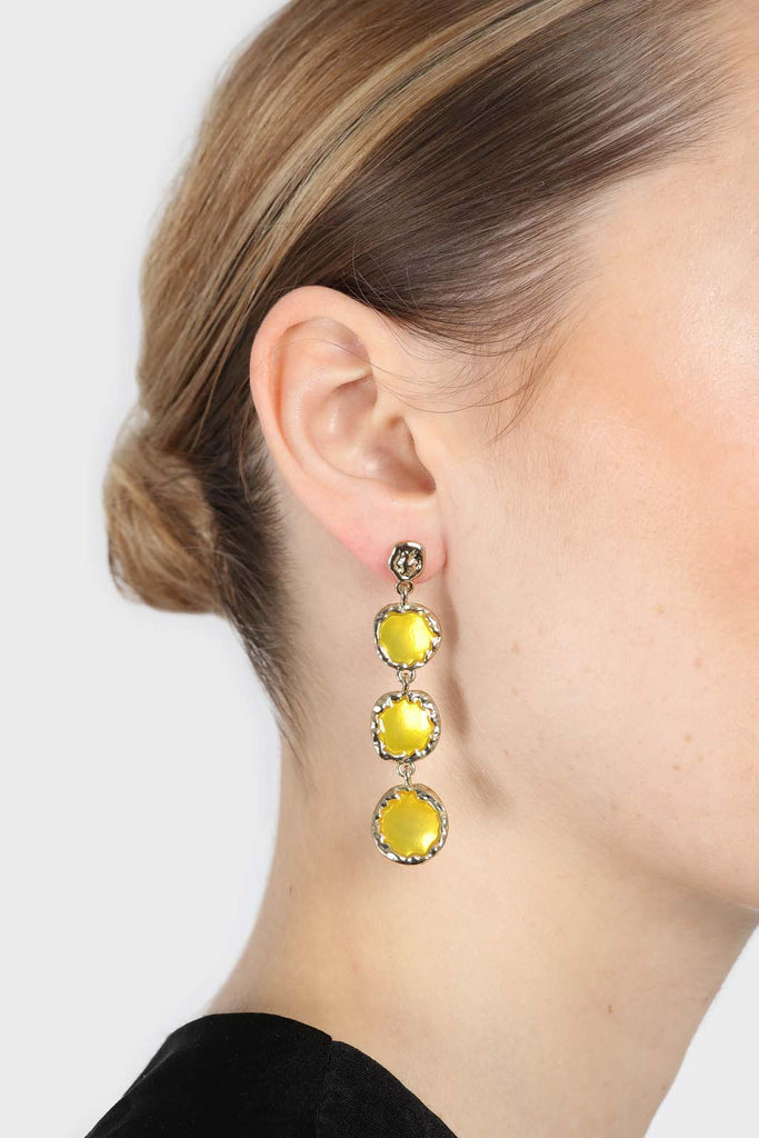 Yellow falling glass circle gem earrings_3