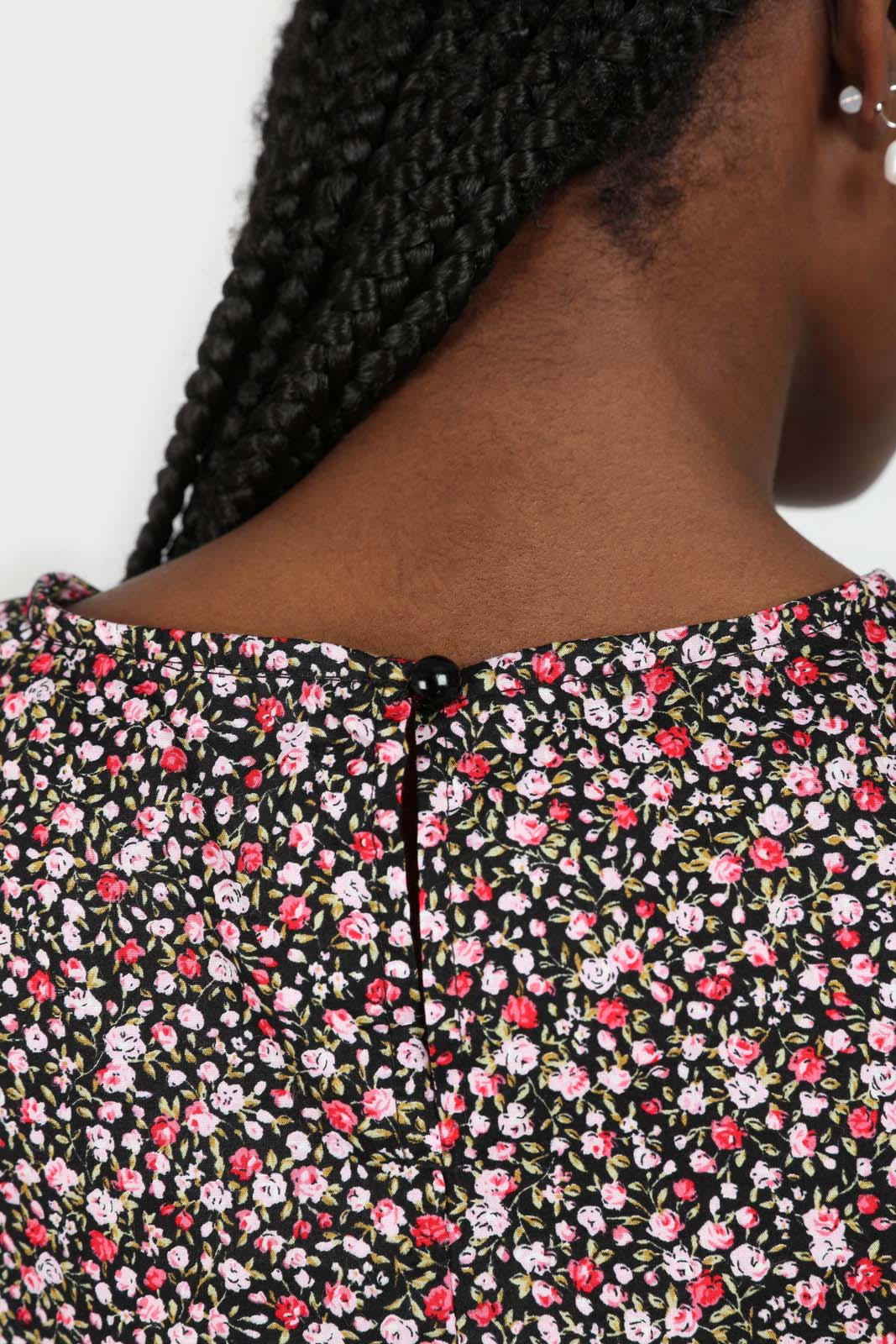 Black floral ruched long sleeved blouse_6